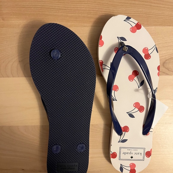 Kate Spade flip flops - Picture 2 of 3